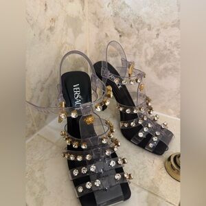 New! Versace Medusa Crystal Sandals 💎💎💎
